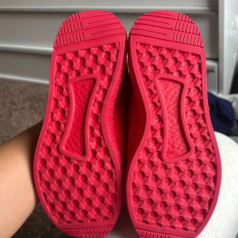 Ryderwear Vibrant Red Sneakers - Picture 6 of 6